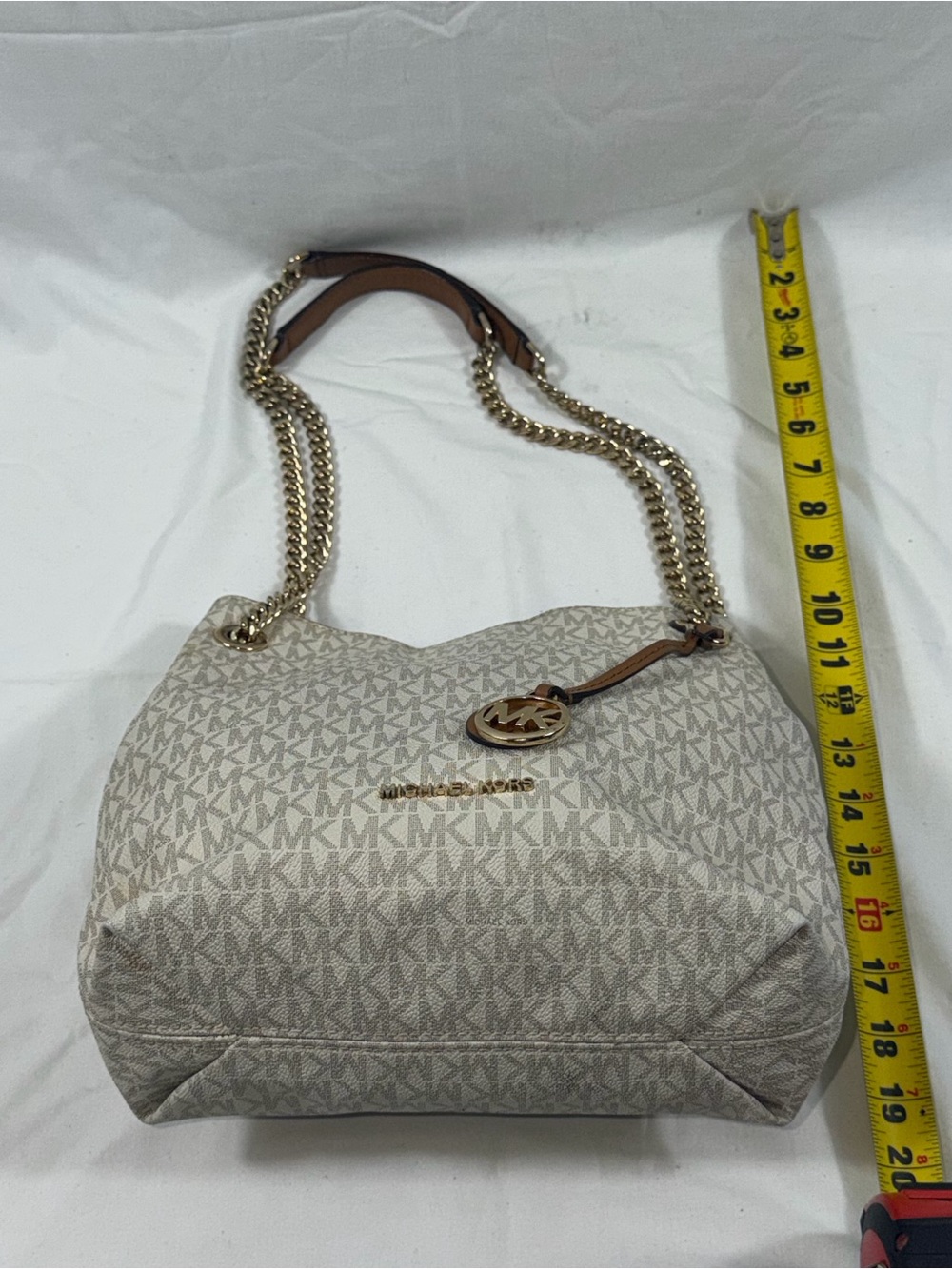 Michael Kors Cream and Tan Shoulder Bag - Picture 15 of 15